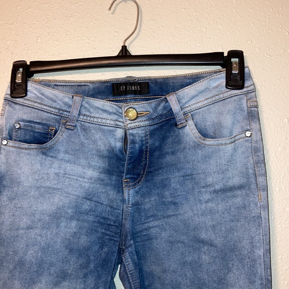 Celebrity Pink Cropped Jeans - Picture 2 of 10